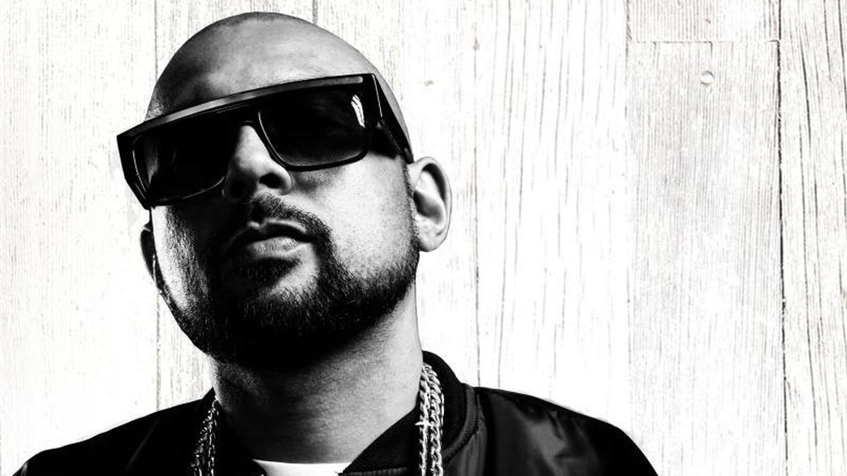 Universal Orlando’s 2018 Mardi Gras kicks off this weekend with a live performance by international superstar and Grammy Award-winning recording artist, Sean Paul, Feb. 3. Sean Paul is one of 13 nationally recognized musical acts performing live on select nights during Universal Orlando’s Mardi Gras celebration, which begins Feb. 3 and continues daily through April 7 – marking the longest Mardi Gras celebration in Universal Orlando’s history.