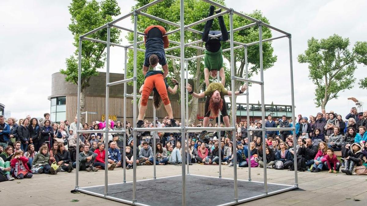 “Captive,” an innovative work by British dance company Motionhouse, winds up the New Stages season at the Ringling Museum in Sarasota.