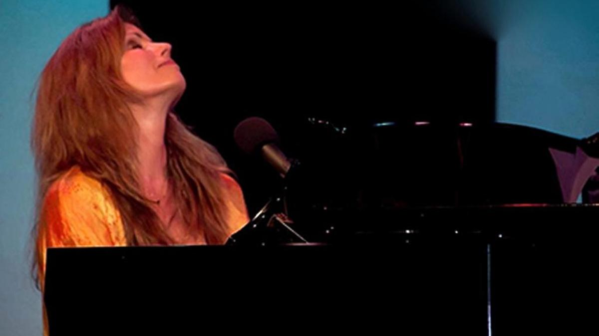 “Tapestry: Tribute to Carole King,” a touring re-creation of the music of the songwriter and recording artist, comes to the Van Wezel Performing Arts Hall in Sarasota.
