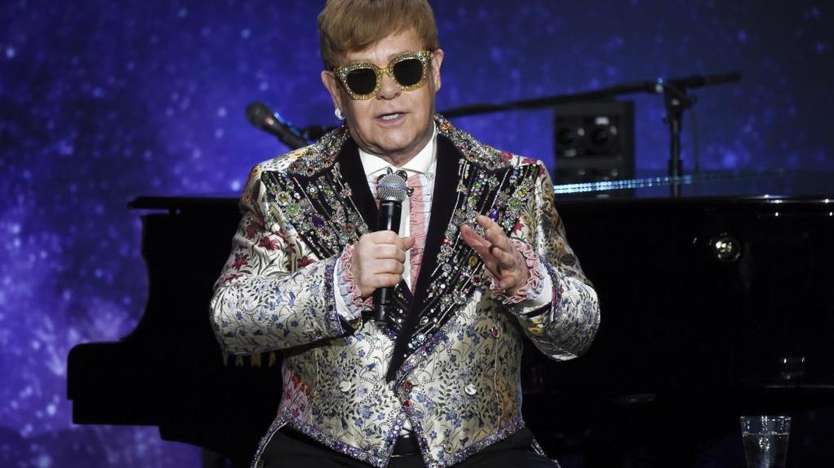 Singer Elton John announces final world tour at Gotham Hall on Wednesday, Jan. 24, 2018, in New York.