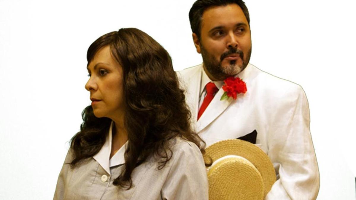 Anna Maria Larsen and Gabriel Vincente star in the Manatee Players’ production of “Anna in the Tropics.”