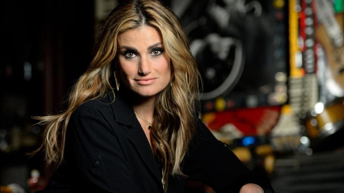 Idina Menzel, who’s best known for such Broadway hits as “Rent” and “Wicked” and for playing Elsa in “Frozen,” comes to Sarasota for a concert at Van Wezel Performing Arts Hall on Saturday.