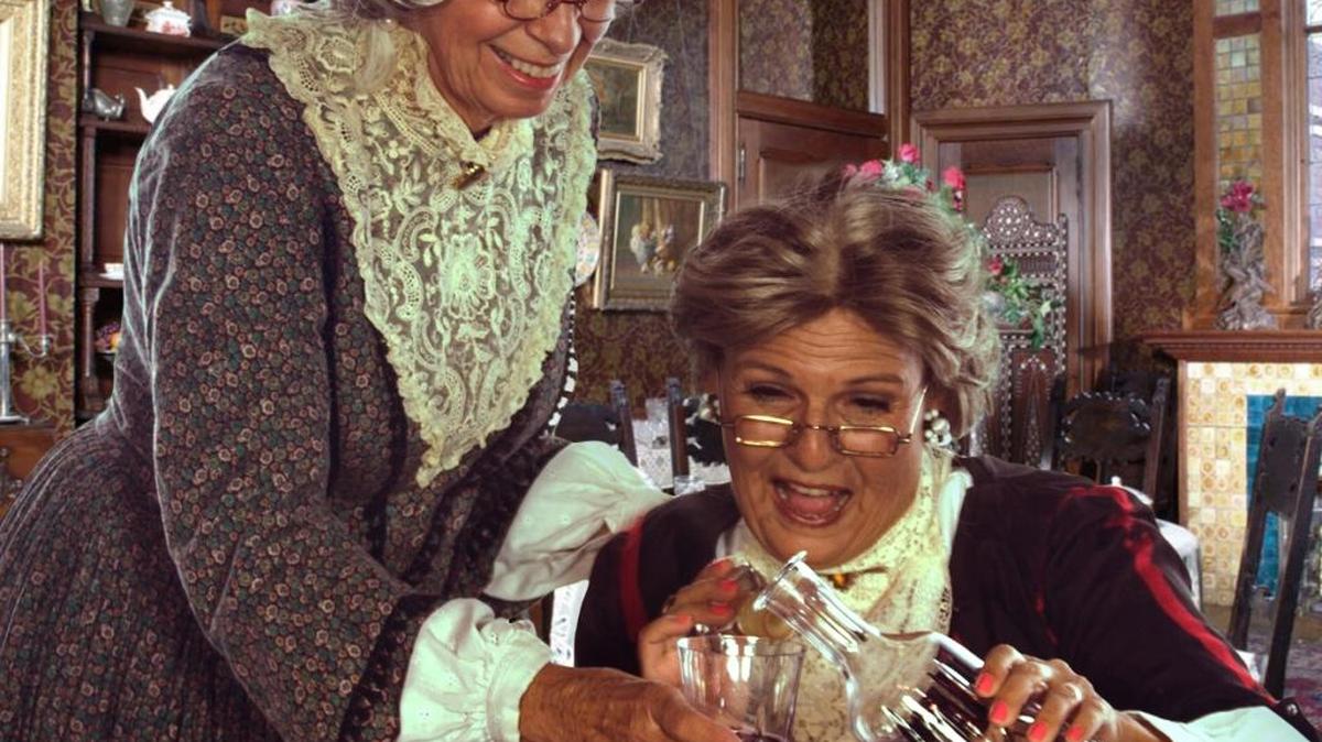 Cathy Hansel-Edgerton, left, as Martha Brewster and Meg Newsome as Abby Brewster in the Players Centre production of “Arsenic and Old Lace.”