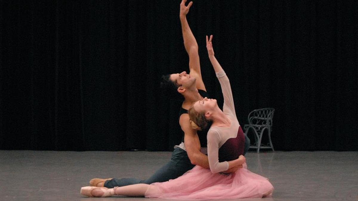 Victoria Hulland and Marcelo Gomes in rehearsal for the Sarasota Ballet’s performance of Sir Frederick Ashton’s “The Two Pigeons.”