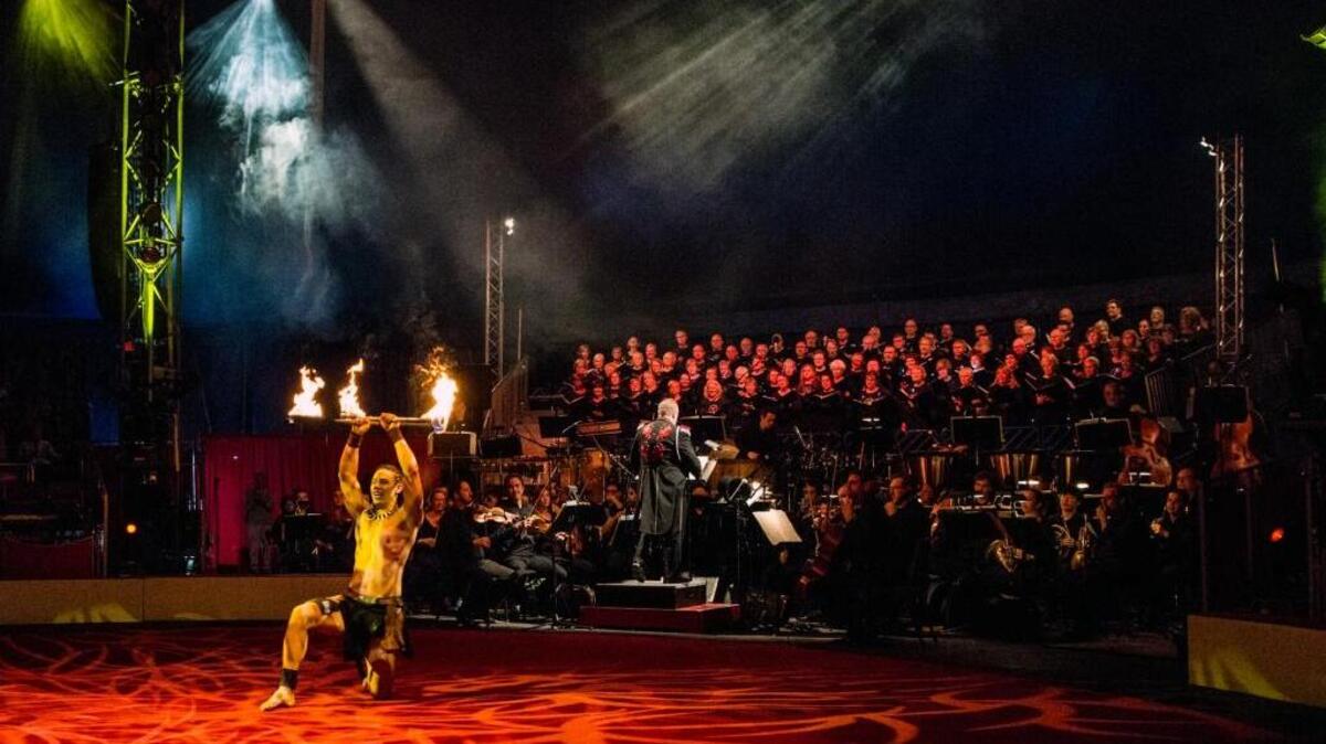 “Cirque des Voix,” the annual collaboration of Circus Sarasota and the Key Chorale, is set for this weekend at Nathan Benderson Park.