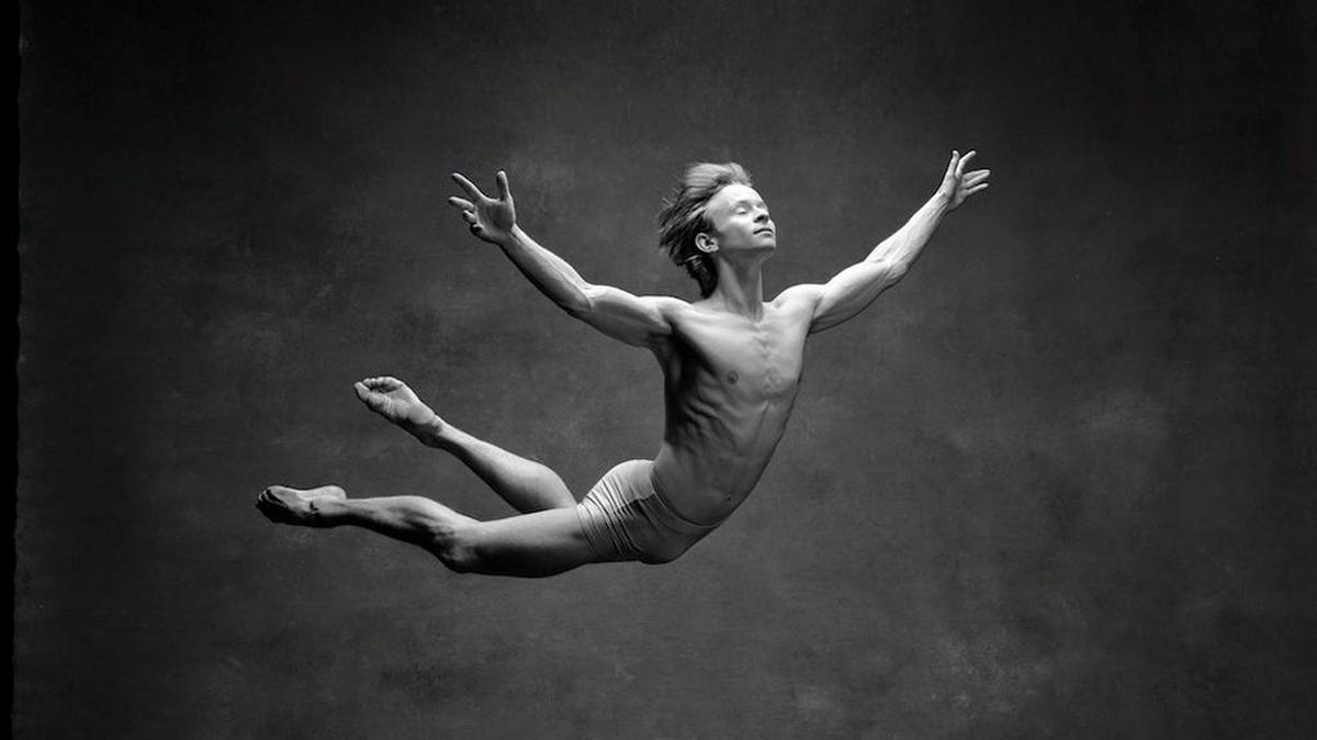 Daniil Simkin, a principal dancer of American Ballet Theatre, will perform at the Sarasota Ballet event.