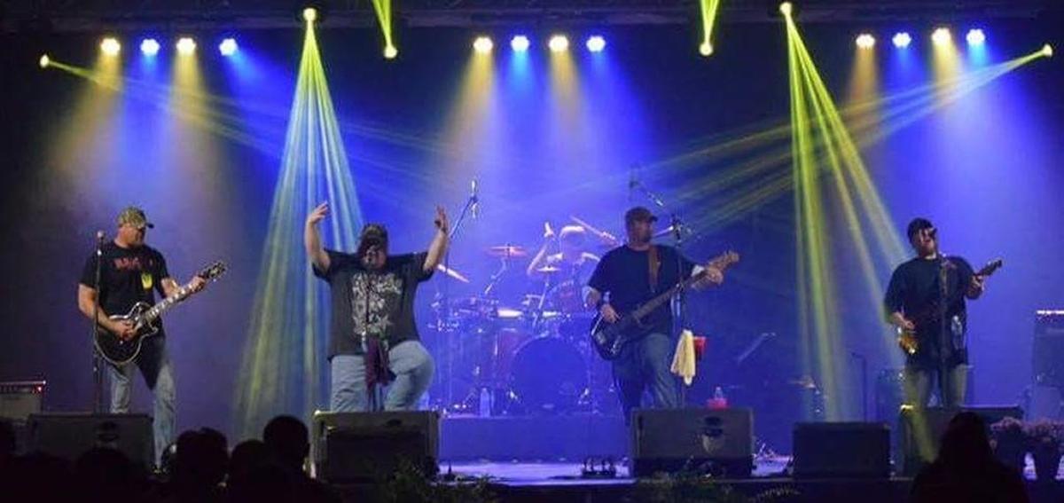 Boss Hawg Band is one of the Bradenton area’s best-known country/Southern rock bands..
