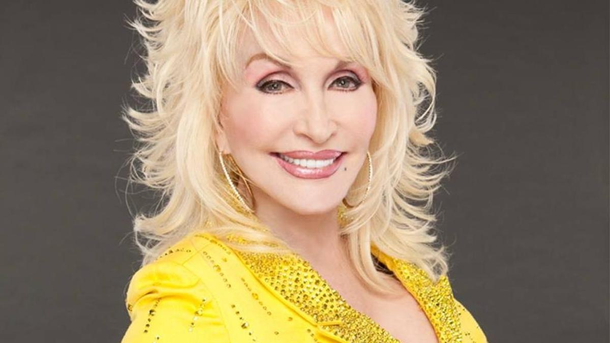 Dolly Parton performs at the Amalie Arena in Tampa on Saturday. It’s her first major U.S. concert tour in more than 25 years.