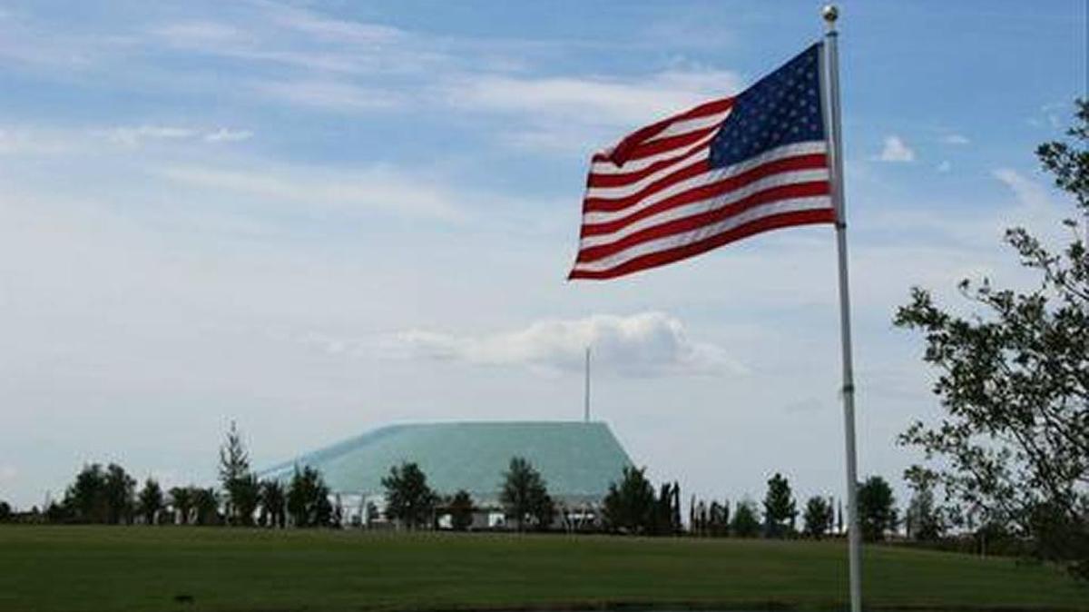 The Pops Orchestra will perform a free Flag Day concert in Sarasota National Cemetery.