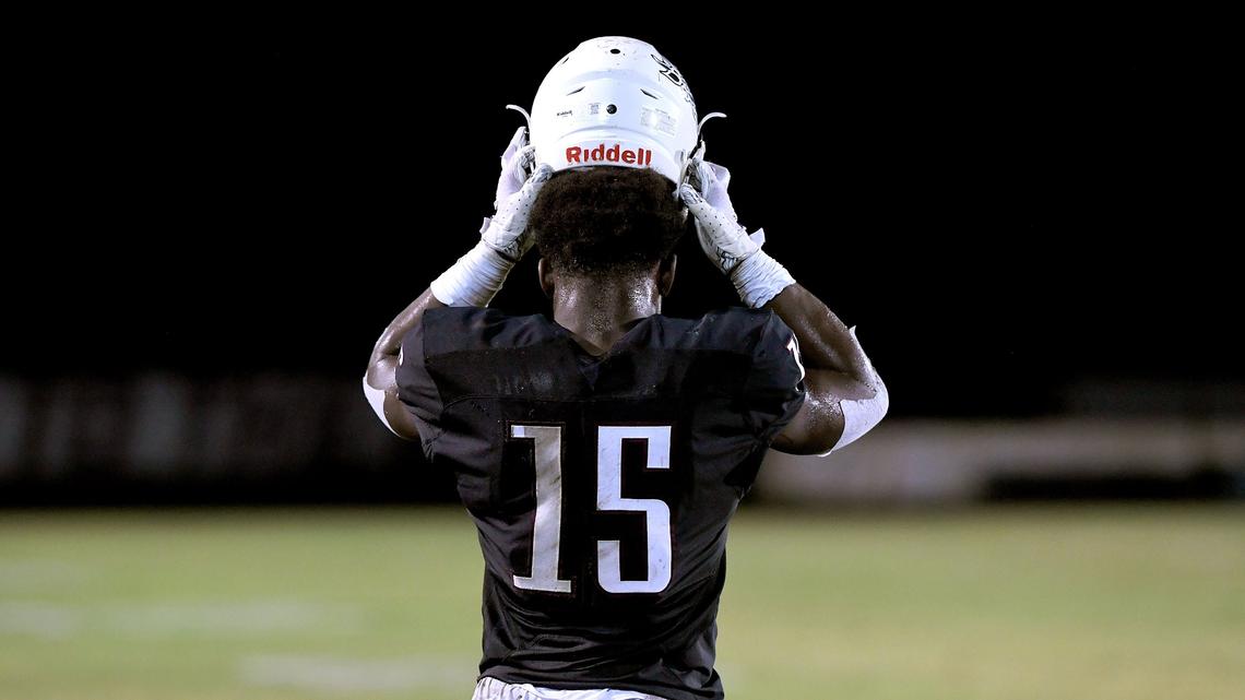 He had several Power 5 football offers. Here’s where Braden River standout plans to play