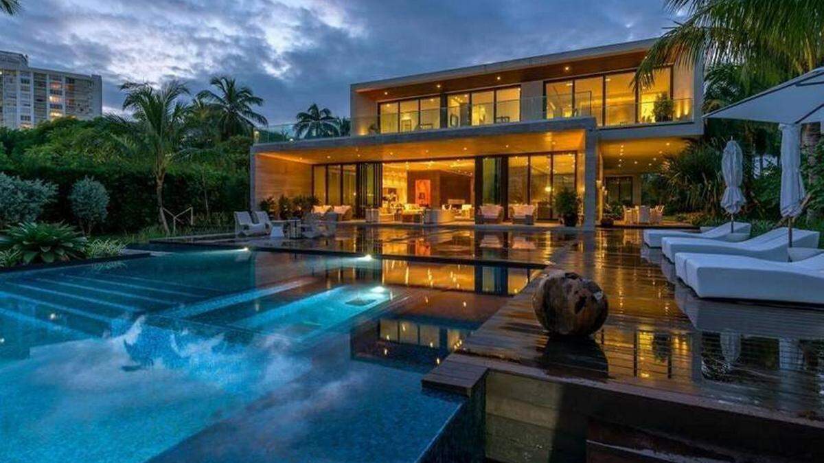 This mansion at 4395 Pine Tree Drive in Miami Beach that sold for $19.5 million to an unnamed buyer. No mortgage was recorded for the transaction. Douglas Elliman/Miami Herald