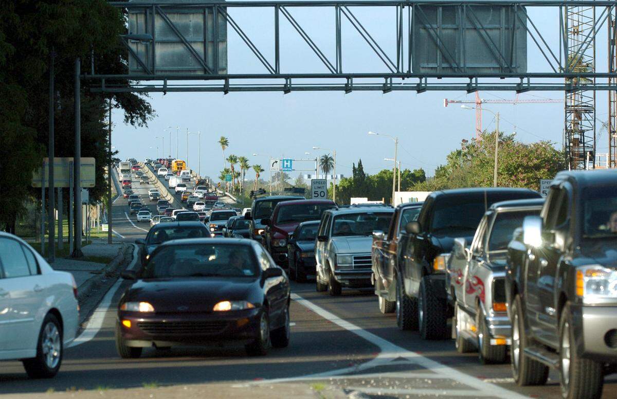 Afternoon rush-hour traffic often looks like this on the the DeSoto Bridge in Bradenton.