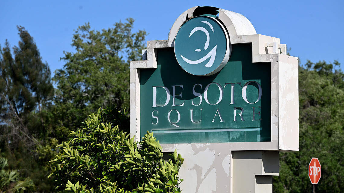 ‘Fiery explosion.’ Man arrested in DeSoto Square Mall arson, Manatee deputies say