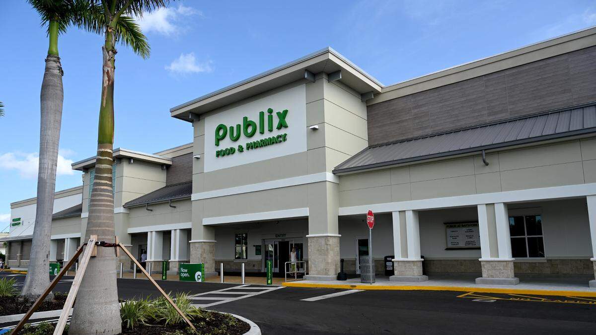 The Publix Bayshore Gardens reopened after major renovations on Saturday, July 19, 2025. The store covers more than 54,000 square feet, with a liquor store and drive-thru pharmacy. Photo taken July 21, 2025.