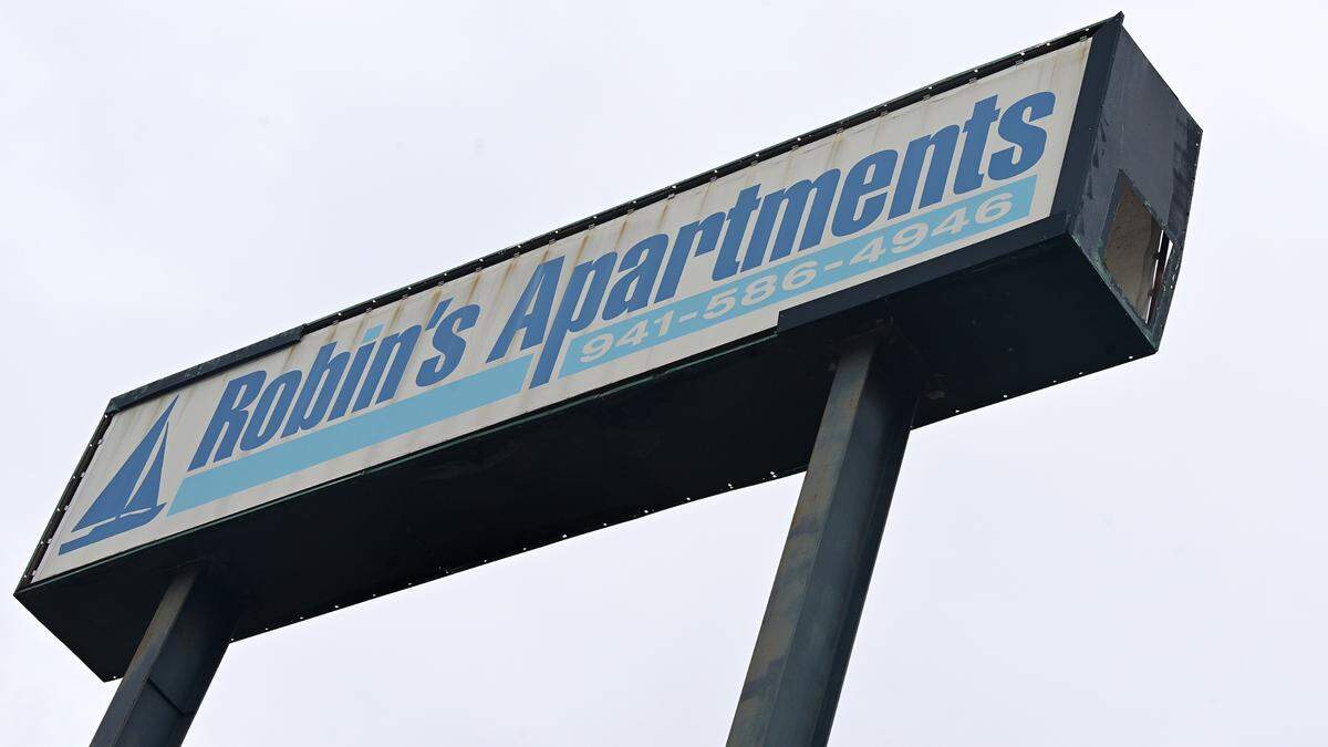 Manatee County officials approved a $3.5 million loan to help cover the construction of The Nest at Robin’s Apartments, a Bradenton apartment complex looking to provide 182 affordable housing units.