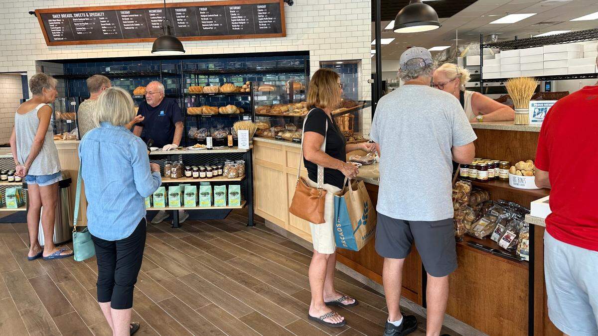 Customers line up for breads and sweets at Breadsmith, 6425 Manatee Avenue W. in the Fountain Court shopping center.