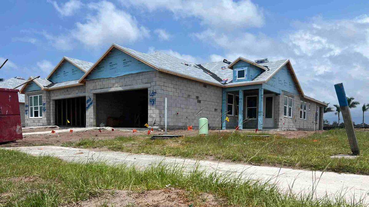 Crews begin construction on homes at the Gracewater Community Development District in Sarasota. More CDDs are popping up across the Suncoast, bringing thousands of homes to the area.