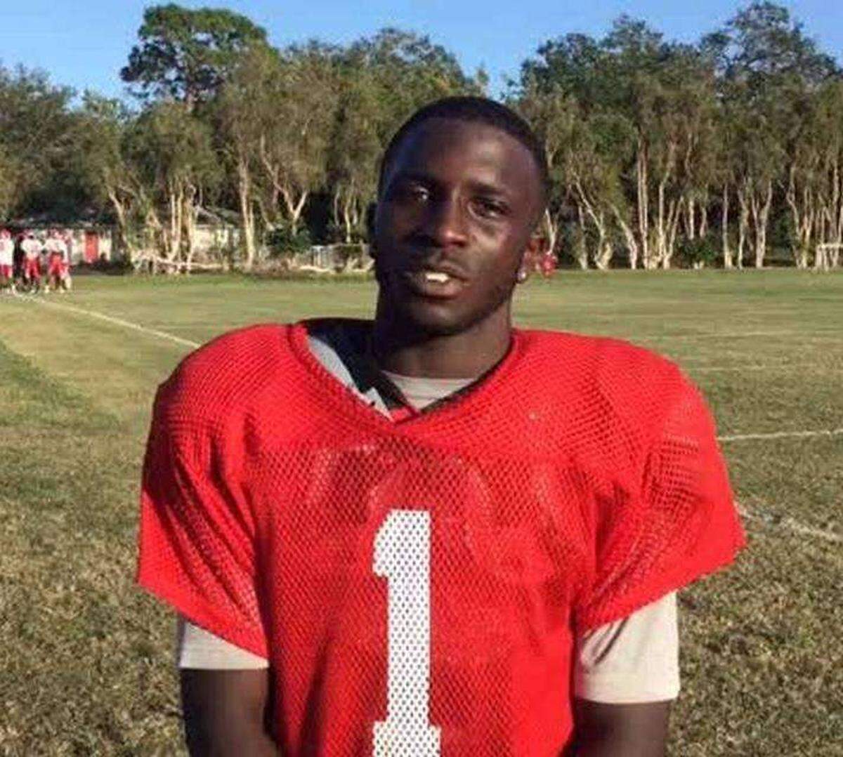 Manatee running back Keyon Fordham