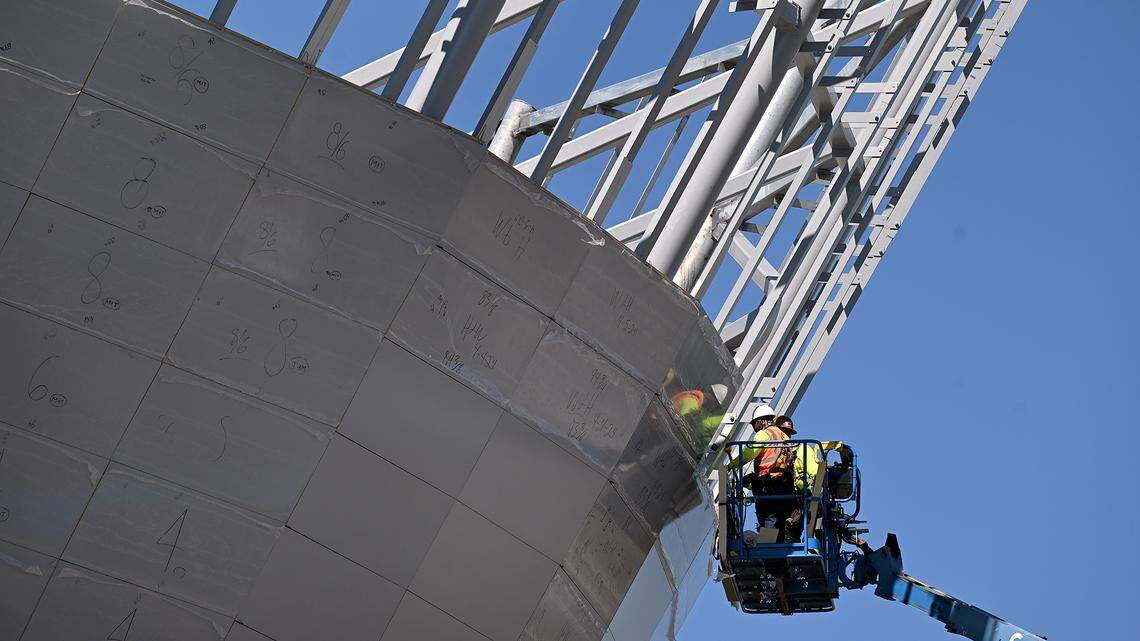 Mote Marine’s new aquarium along Interstate 75 is coming together. Take a look inside