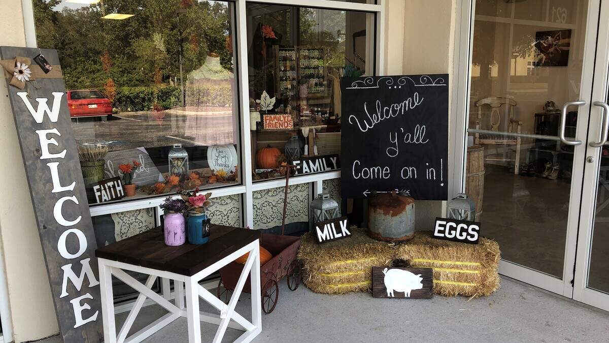 The Consignment Barn and Boutique opened at 621 67th St. Circle E., on the northwest corner of the Interstate 75-State Road 64 E. intersection on Nov. 23.
