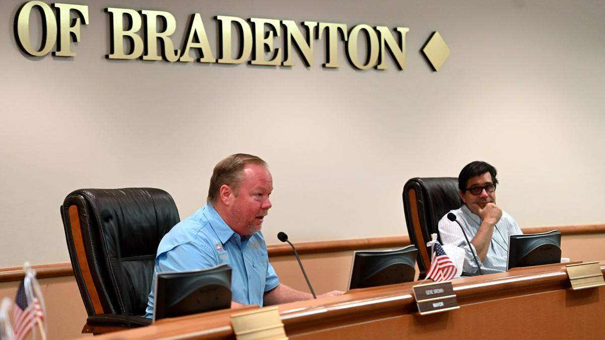 City of Bradenton Mayor Gene Brown asks city council members to adopt a resolution to declare a state of emergency ahead of Tropical Storm Nicole on the morning of Nov. 9, 2022.