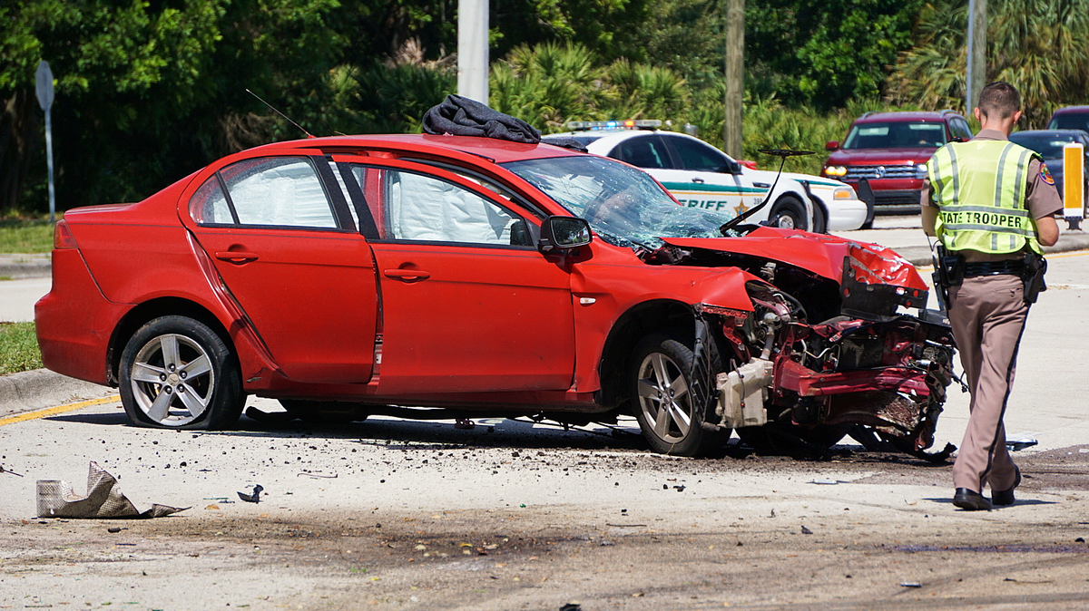 10/5/21 -- A car wreck near the intersection of 75th Street West and 29th Avenue West in Bradenton. The driver of the car has died.