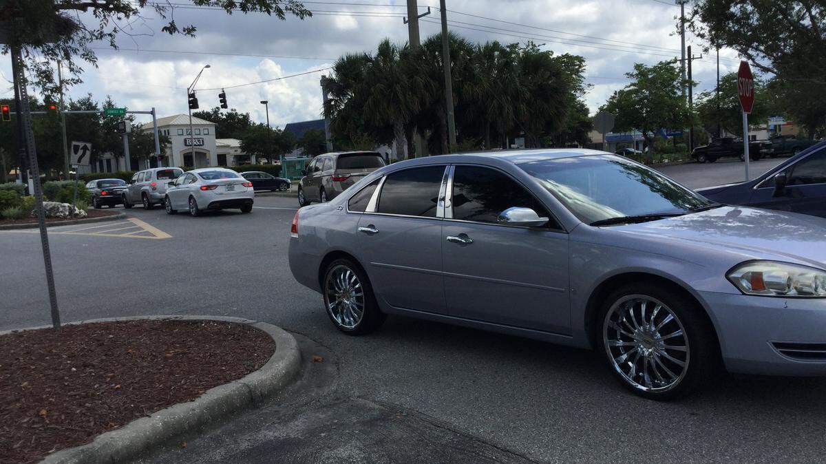 The Walmart on Cortez Road apparently didn't feel like there was a traffic issue at the store parking lot's entrance off Cape Vista Drive, proposing no real solutions to adding to that traffic by wanting to build a gas station just to the east of the entrance. The Bradenton Planning Commission disagreed.