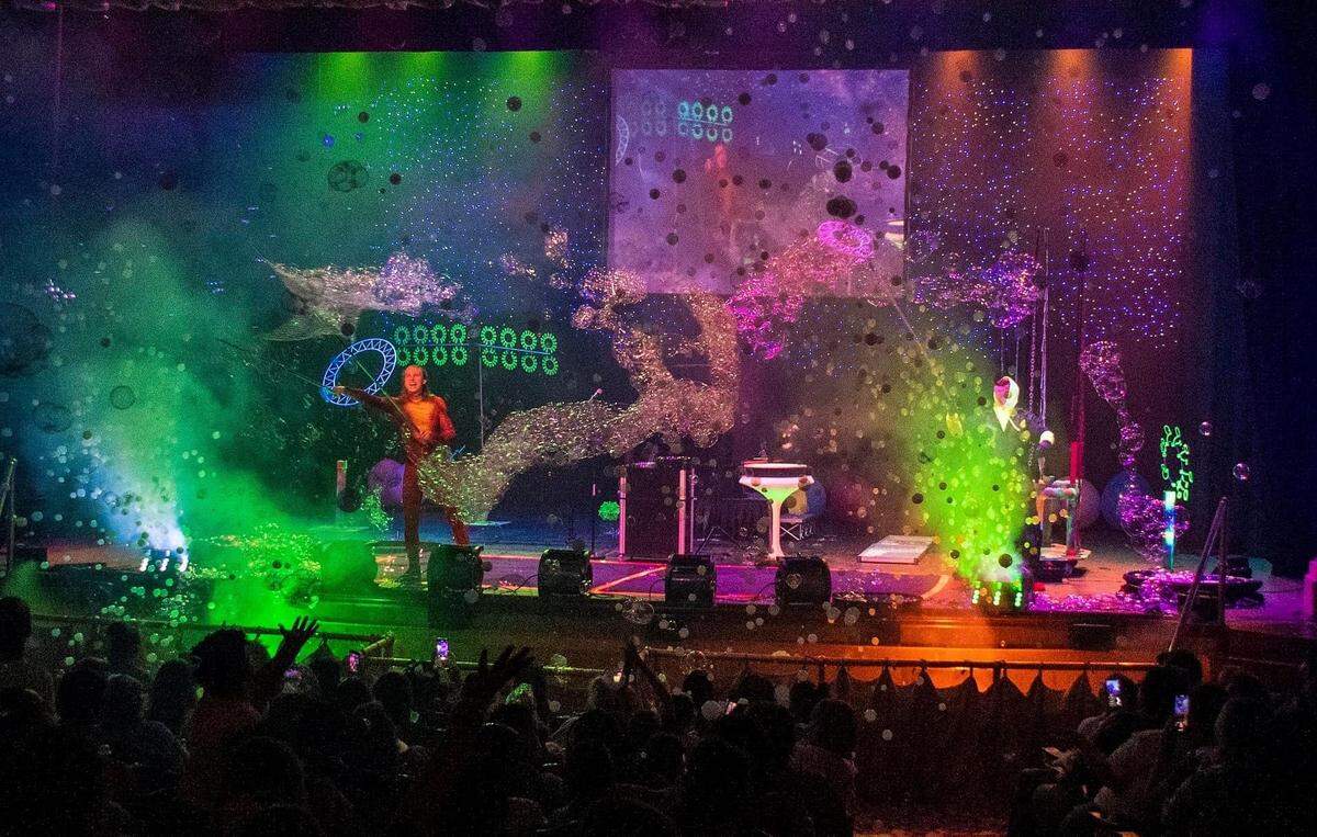 Blaise Rynes performs with the Spheres Bubbles Show, which is coming to the Manatee Performing Arts Center. His act was seen on “America’s Got Talent.”
