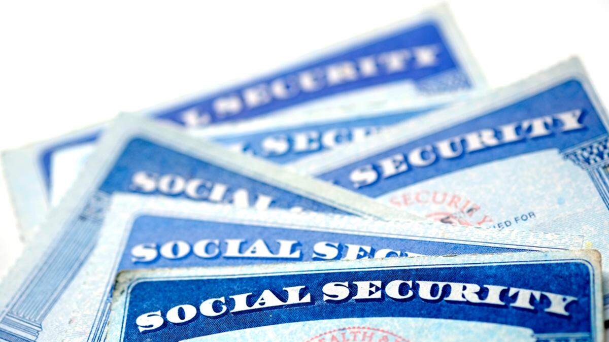 Non-U.S. citizens can now obtain a new Social Security card or a replacement when they apply for a work authorization document of lawful permanent residence, the Department of Justice said.