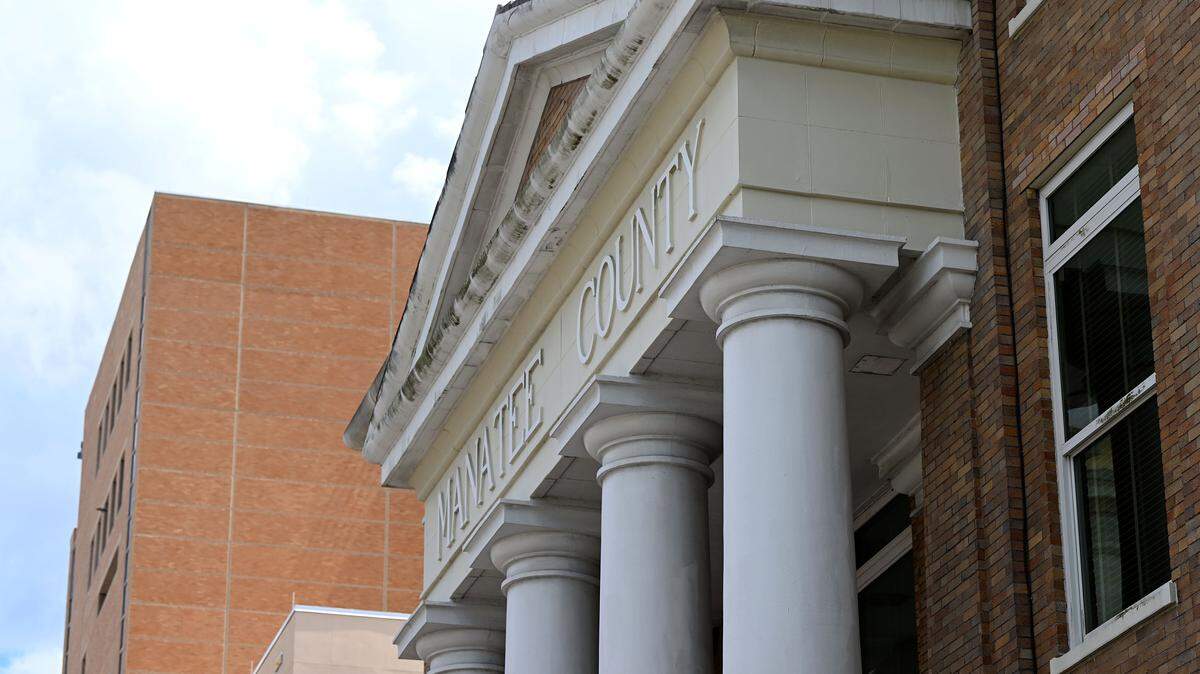 Manatee County Historic Courthouse, 1115 Manatee Avenue West, April 2, 2026.