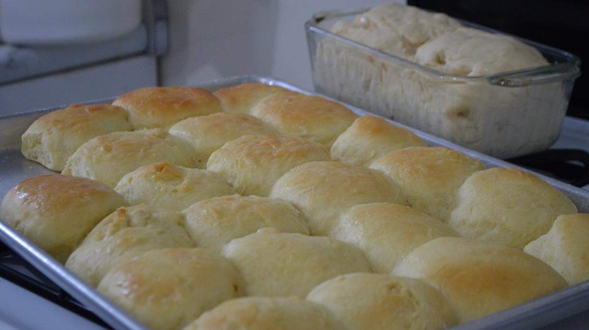Check out the recipe that Lovina Eicher has shared this week for yeast raised rolls — in one hour.