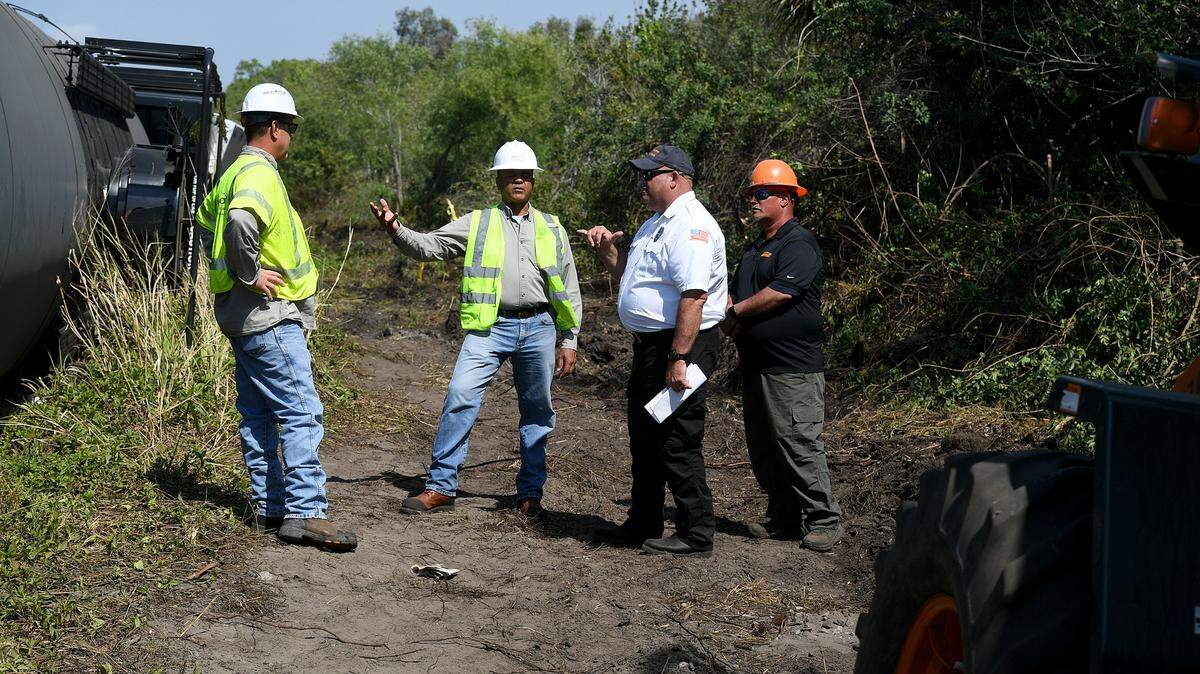 Officials toured the site of a Seminole Gulf Railway derailment that happened on Feb. 28th in Manatee County where one of the cars carrying 30,000 gallons of propane came off the tracks and was on its side.