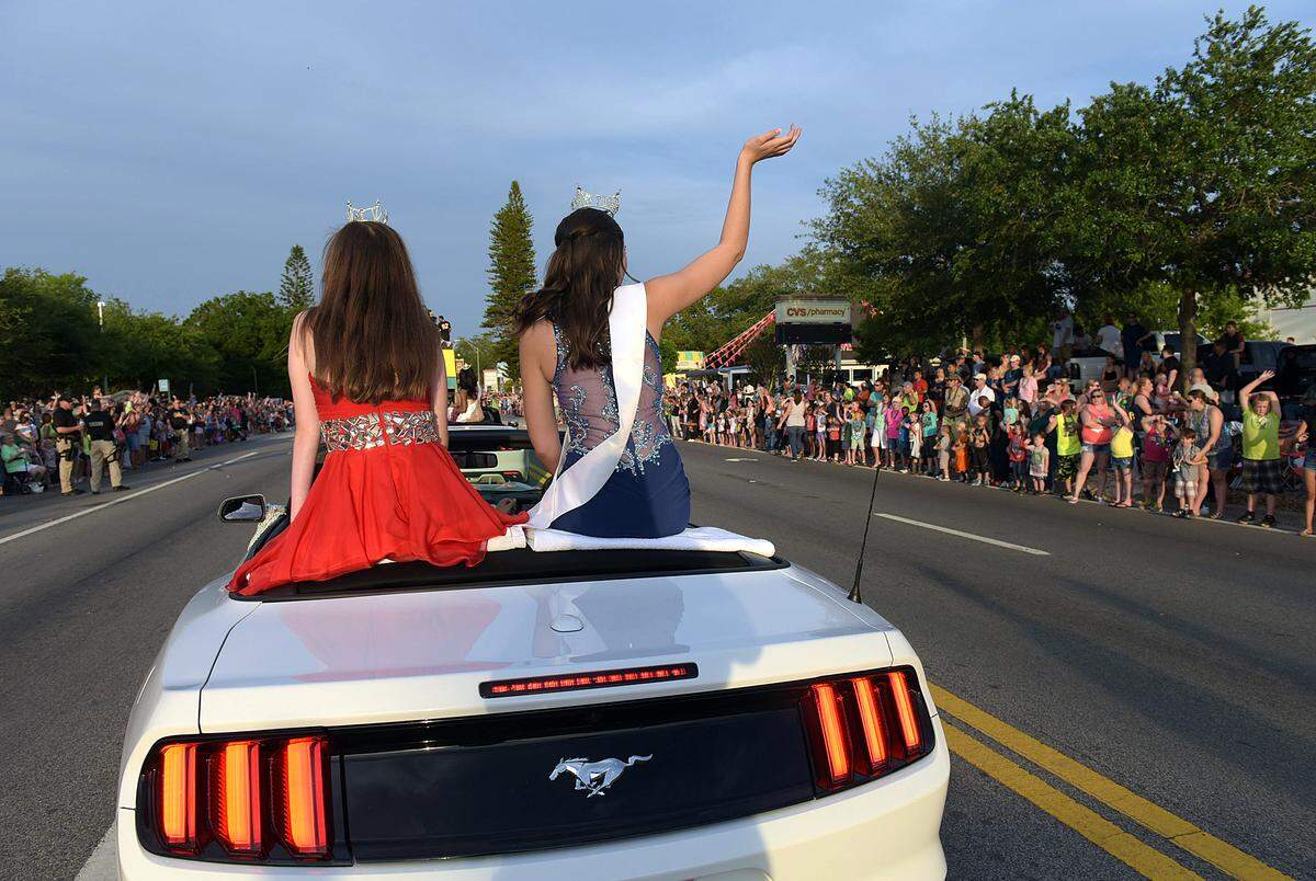 Floats make their way down Manatee Avenue during the annual DeSoto Grand Parade.