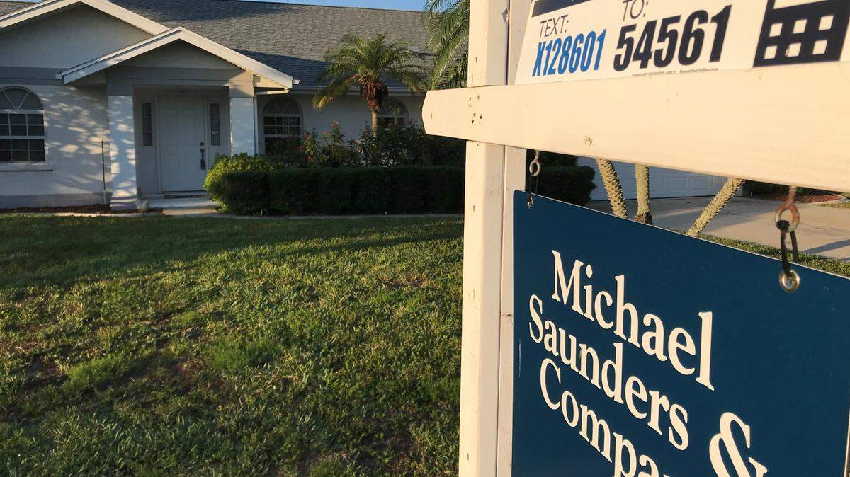 The median price buyers paid for existing single-family homes in the Bradenton area during November was $319,995.