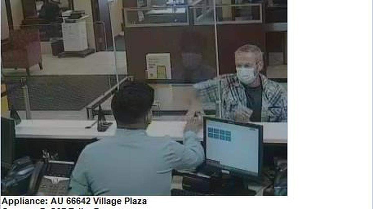 Sarasota County Sheriff’s Office says the man wearing a mask robbed a Wells Fargo bank in Sarasota on Saturday morning.