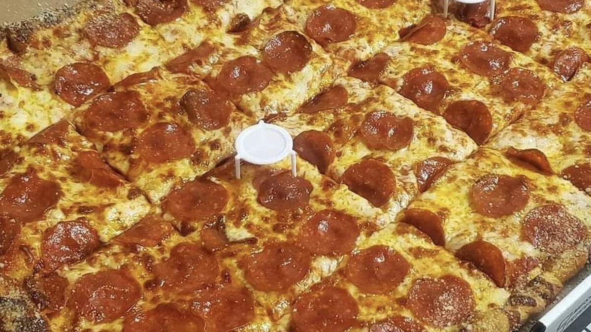 Detroit-style pizza is a specialty at Pizzano’s Pizza & Grinderz, 5318 Marina Drive, Holmes, Beach.