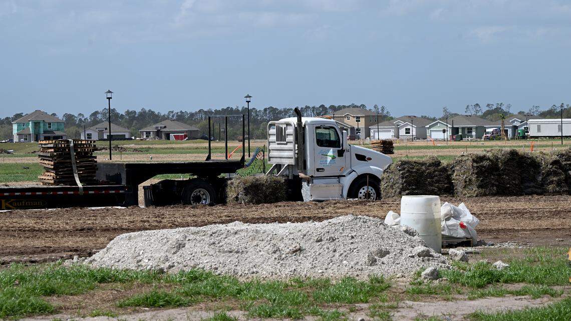 Foxbrook residents are complaining of constant dirt in their homes, yards and cars from dirt blowing from the nearby Rye Ranch construction site in Parrish. Photos taken March 4, 2025.