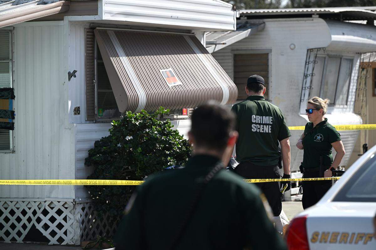 Manatee County Sheriff’s Office is investigating a murder that happened at the Mel Mar Village Mobile Hope Park on Thursday morning.