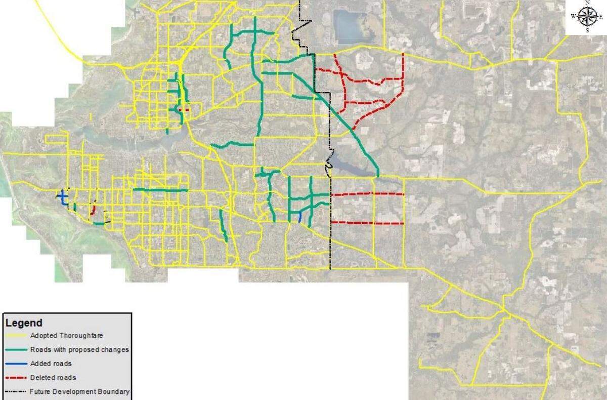 A long-term thoroughfare plan proposal was given to the Manatee Board of County Commissioners Tuesday afternoon. County staff suggested a number of changes, including road modifications (green), added roads (blue) and the removal of proposed roads (red) that haven’t been built yet.