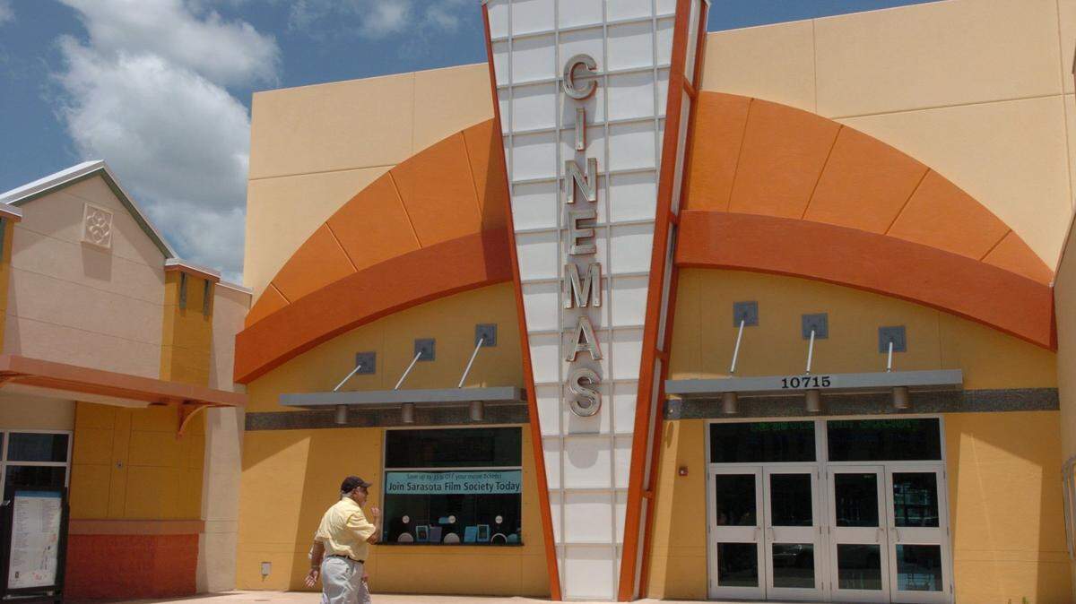 11/7/2018--The nonprofit Sarasota Film Society, which operates Lakewood Ranch Cinema, announced this week that the theater has reopened seven days a week.