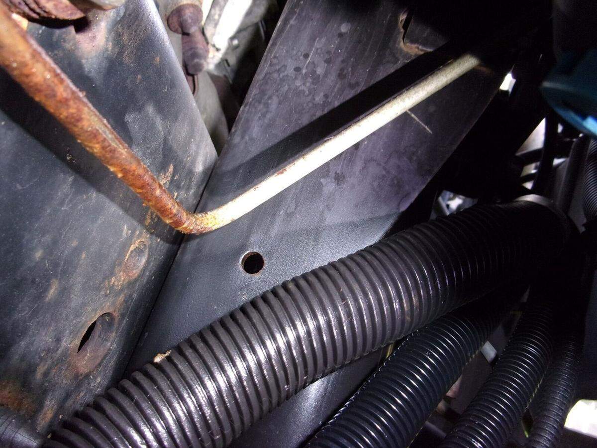 Bradenton Ward 4 candidate Bill Sanders claims his brake lines were cut by his opponent, but police photos show extensive wear on his lines. Police found no evidence of tampering, but did discover a hole that rusted out in one of the lines and was leaking brake fluid.