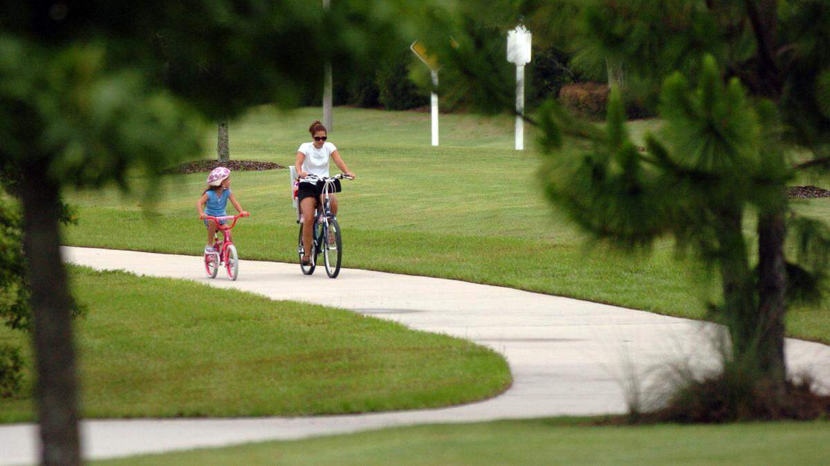 Manatee County commissioners approved the Trailways Master Plan, which calls for the creation of 140 miles of new recreation trails over the next 20-plus years.
