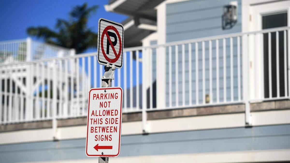 07/21/21—Parking is a problem on Anna Maria Island. Officials have tried various methods to help, but nothing, so far, seems to alleviate the issue.