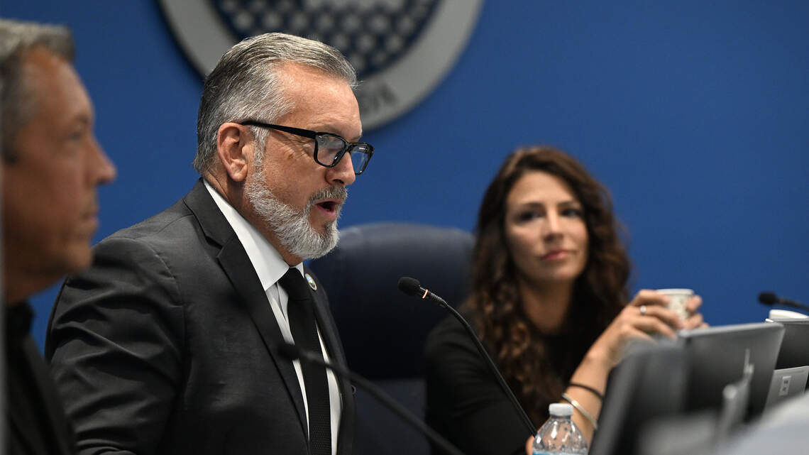 Shakeup of Manatee commission fails. What message did Republican voters send?