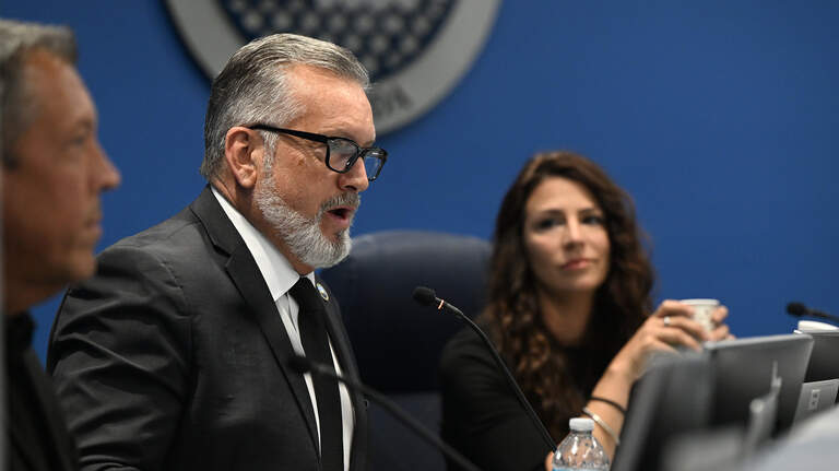 Shakeup of Manatee commission fails. What message did Republican voters send?