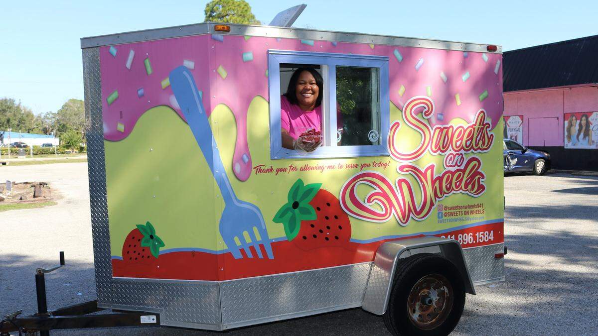 When Marisa King sets up her Sweets on Wheels food trailer, Bradenton dessert lovers gather quickly.