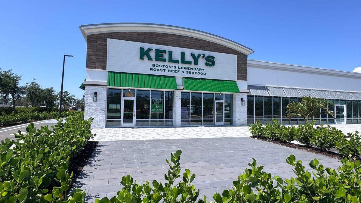Kelly’s Roast Beef, which began in 1951 in the Boston area, is opening it’s second Manatee County restaurant this week at 8710 U.S. 301 North in Parrish.