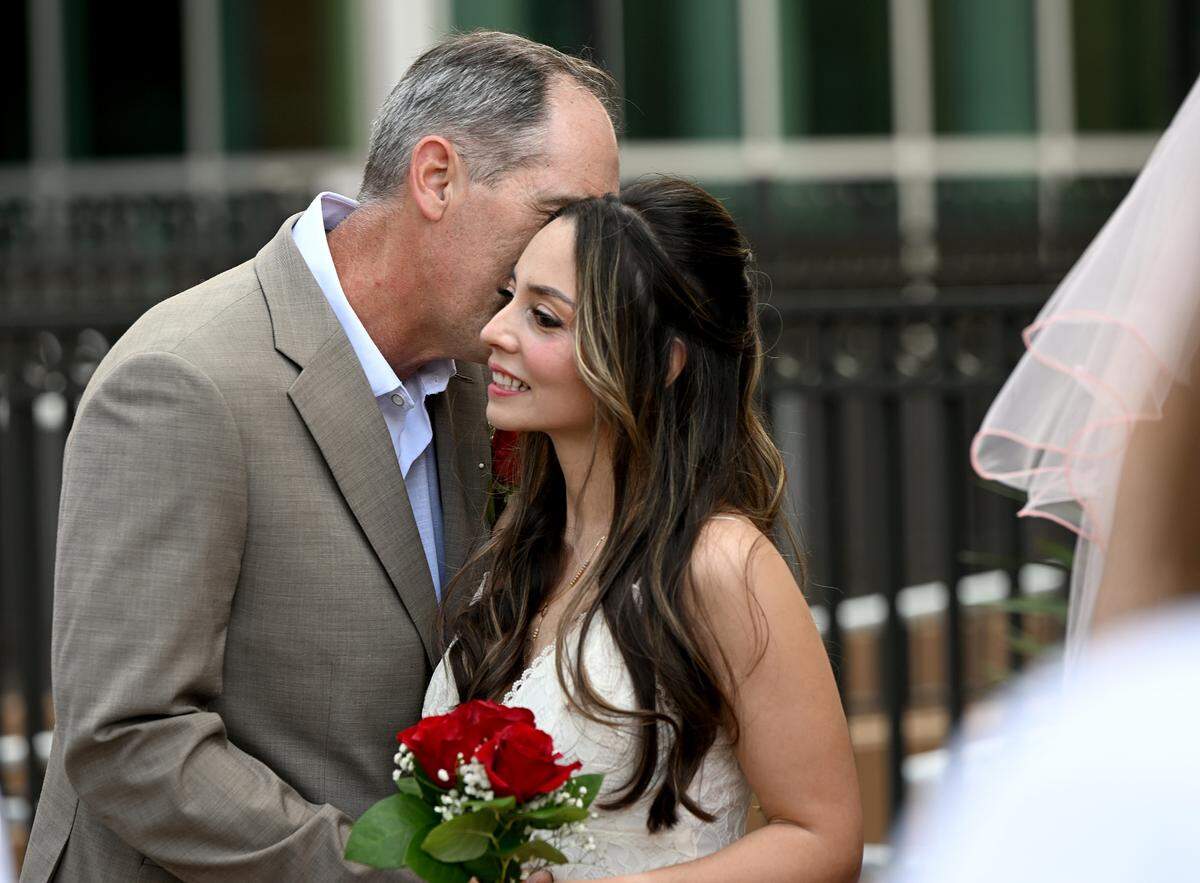 Guy Hewes and Ariadna Fitzgerald before the Fifth Annual Valentine’s Day Group Wedding.