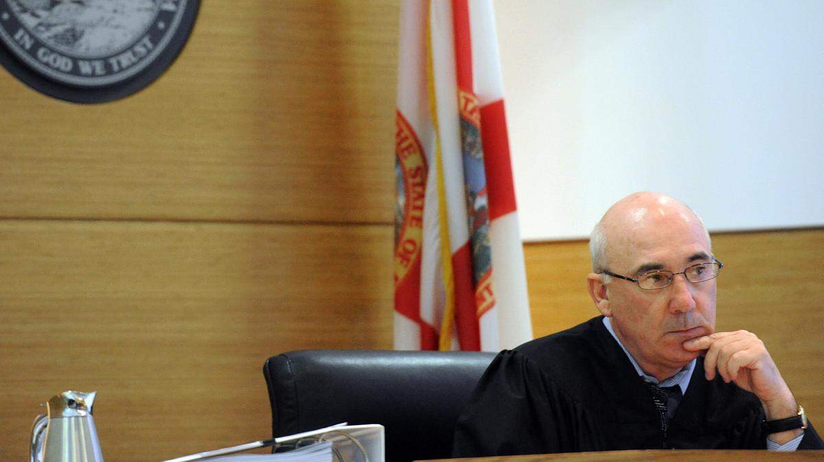 Judge John Lakin presides in his courtroom Friday for the suit involving the developers of a subdivision at Long Bar Pointe. The developers are asking that the court invalidate sections of land use code that interfere witht the development of a subdivision at Long Bar Pointe, or pay his clients for what they say is a loss of use of their shoreline and underwater property. 
 TIFFANY TOMPKINS-CONDIE/Bradenton Herald