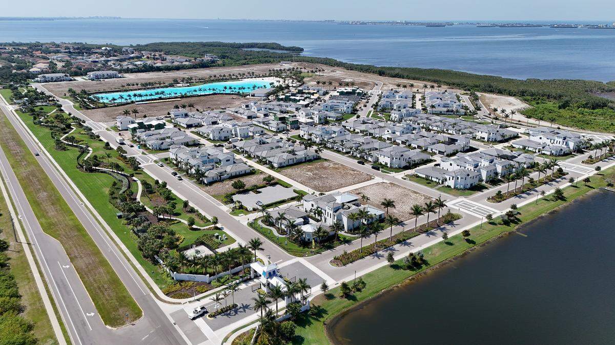 Views of the development along El Conquistador Parkway on Sarasota Bay called Aqua. Manatee and Sarasota counties have seen rapid development in the last decade.